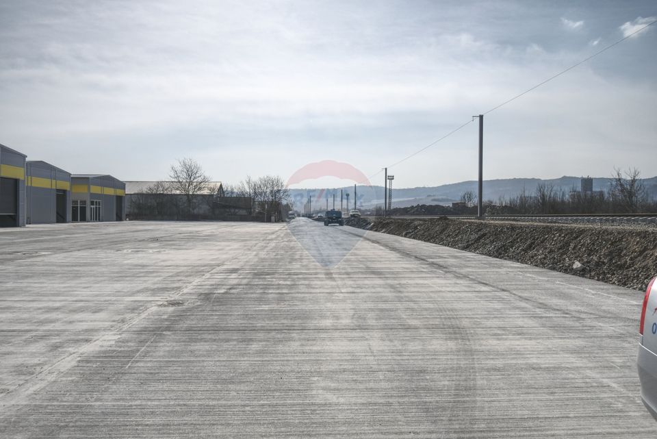 598sq.m Industrial Space for sale