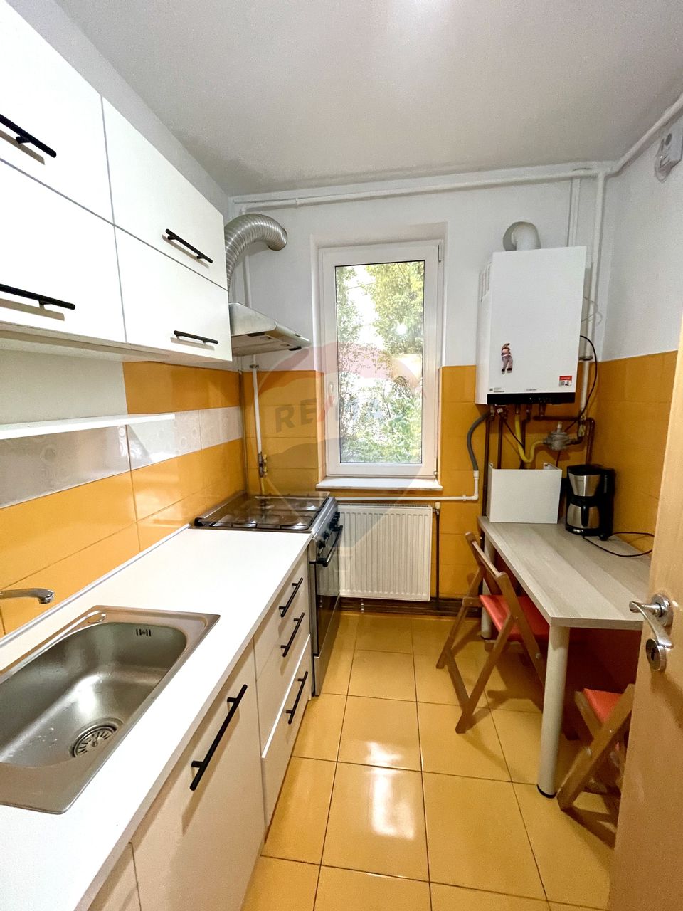 Apartament cu 2 camere de închiriat în zona City Park Mall