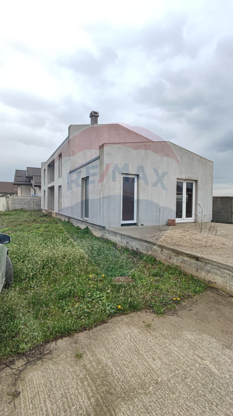 Casă cu mansarda de vanzare Osorhei, 8 km de Oradea