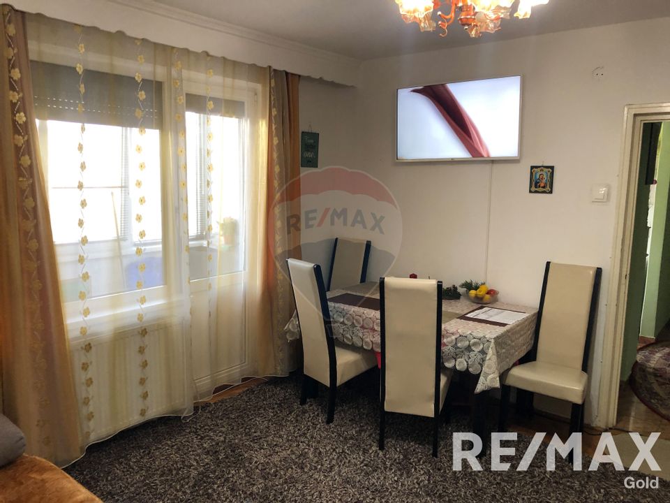 Apartament cu 3 camere de vânzare George Coșbuc