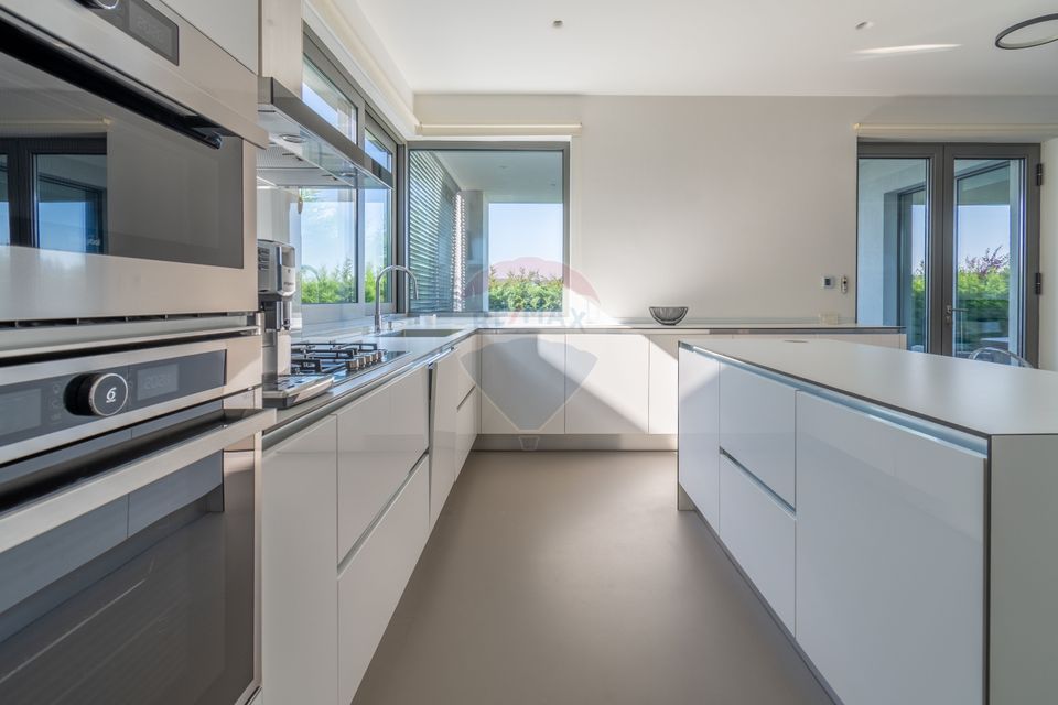 Casa de lux de vanzare in White House Residence