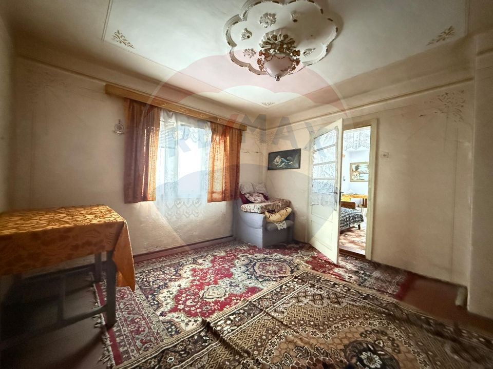 Casă cu Teren de Vânzare în Gura Humorului – strada Pajiștei