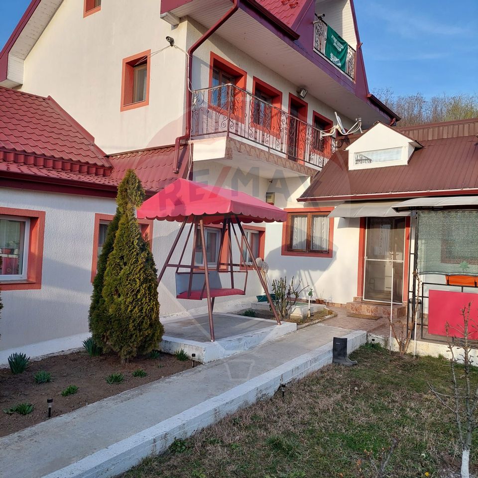 9 room House / Villa for sale