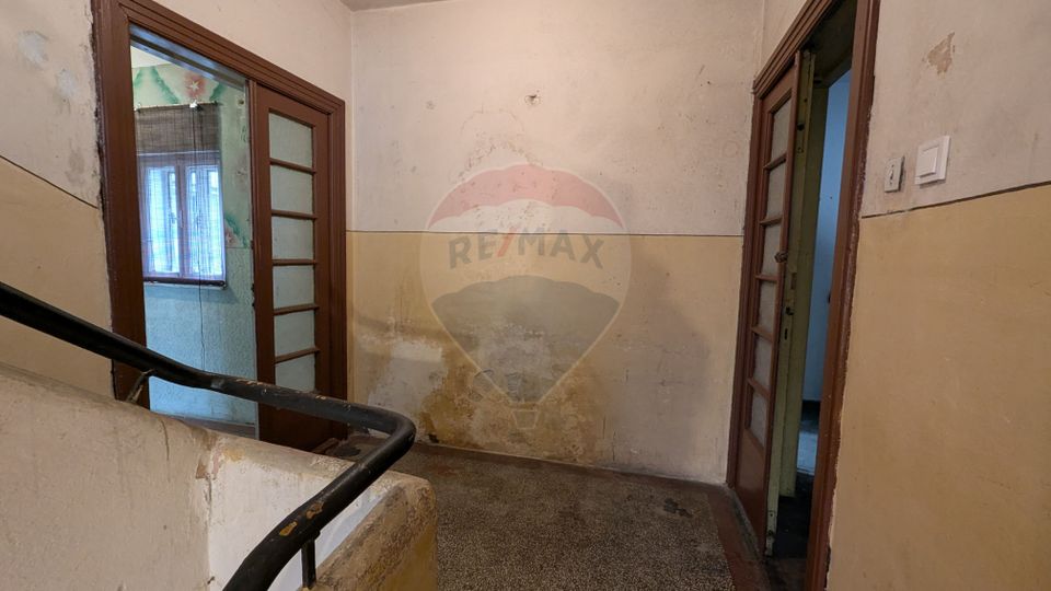 Vânzare Casă / Vilă cu 11 camere  în zona Iancului