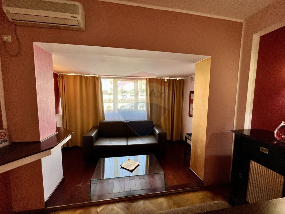 Garsonieră spațioasă - Piața Romană, vedere spre ASE, disponibila acum