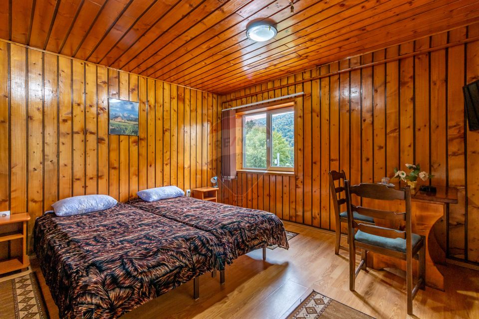 Pensiune/Casa de vânzare în Sinaia – 450 mp, lângă Castelul Peleș