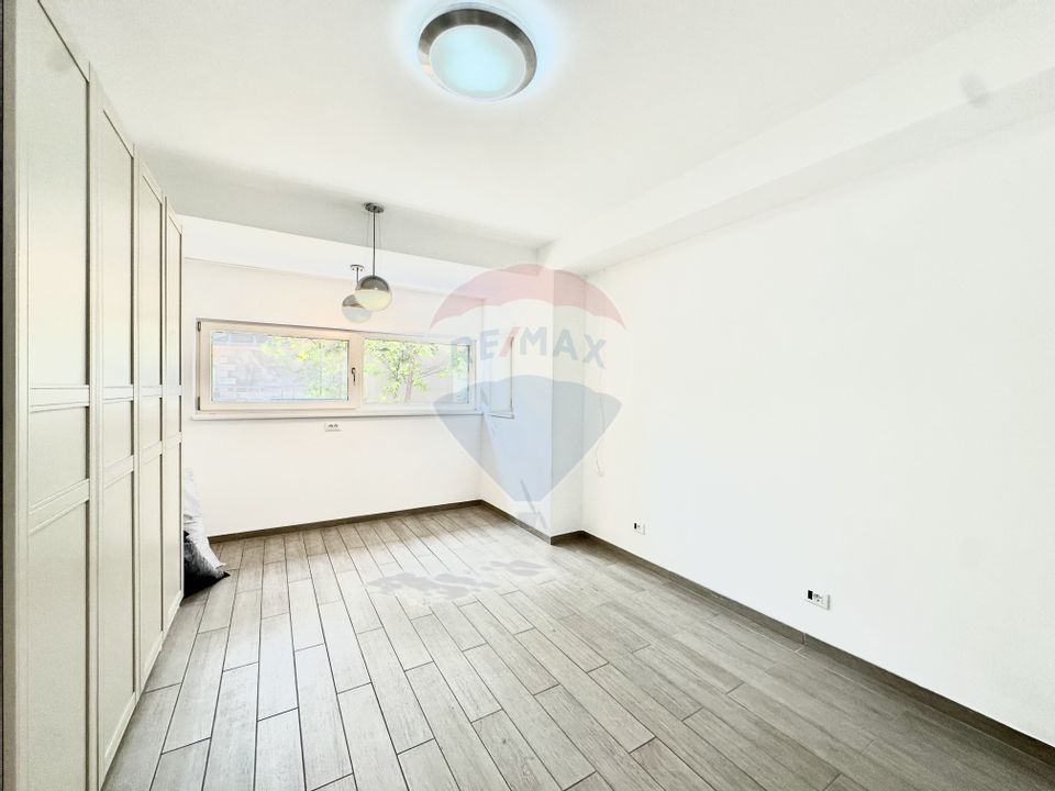 For rent | Apartment 300sqm with panoramic terrace 150sqm | North