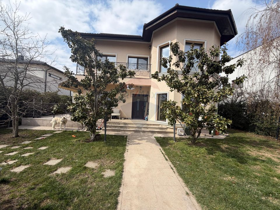 5 room House / Villa for sale
