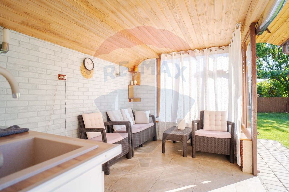 Casă / Vilă cu 5 camere de vânzare în zona Central