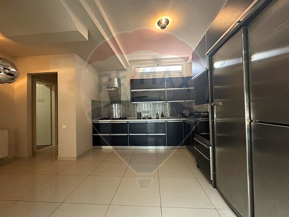 Casă / Vilă spațioasă de închiriat – Militari, zona Moinești