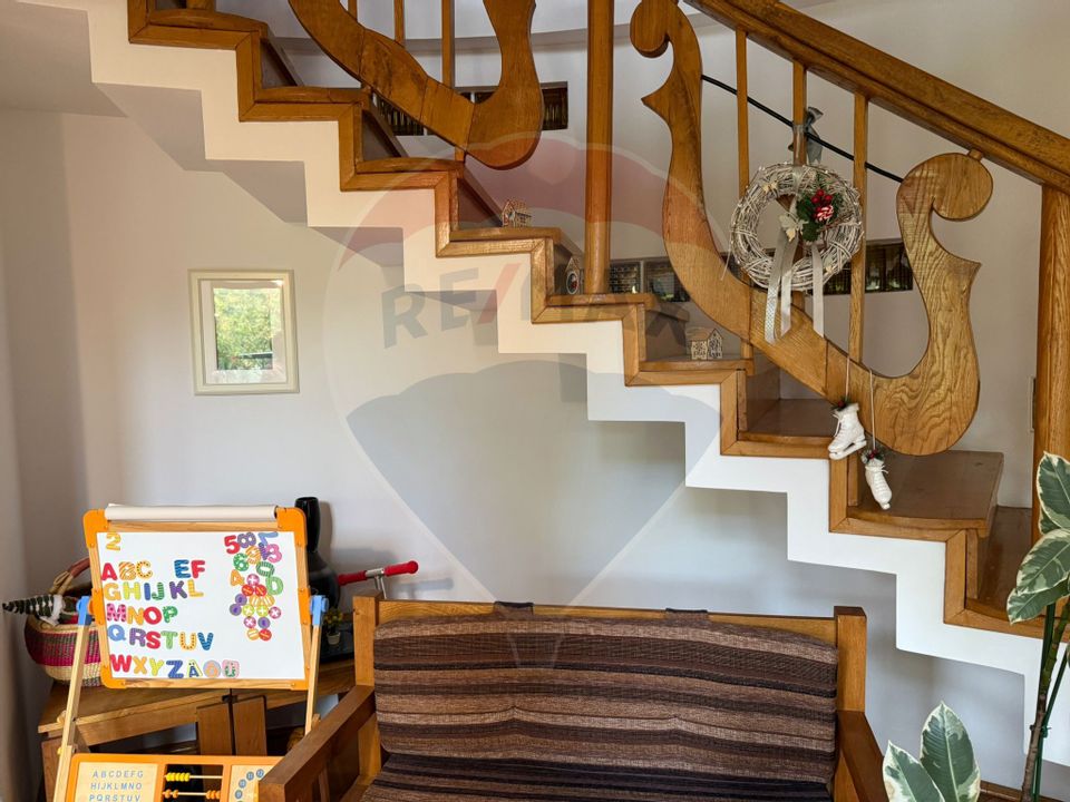 6 room House / Villa for rent, Valea Borcutului area