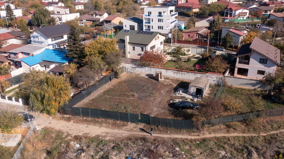 Land 638sqm Strada Medianei