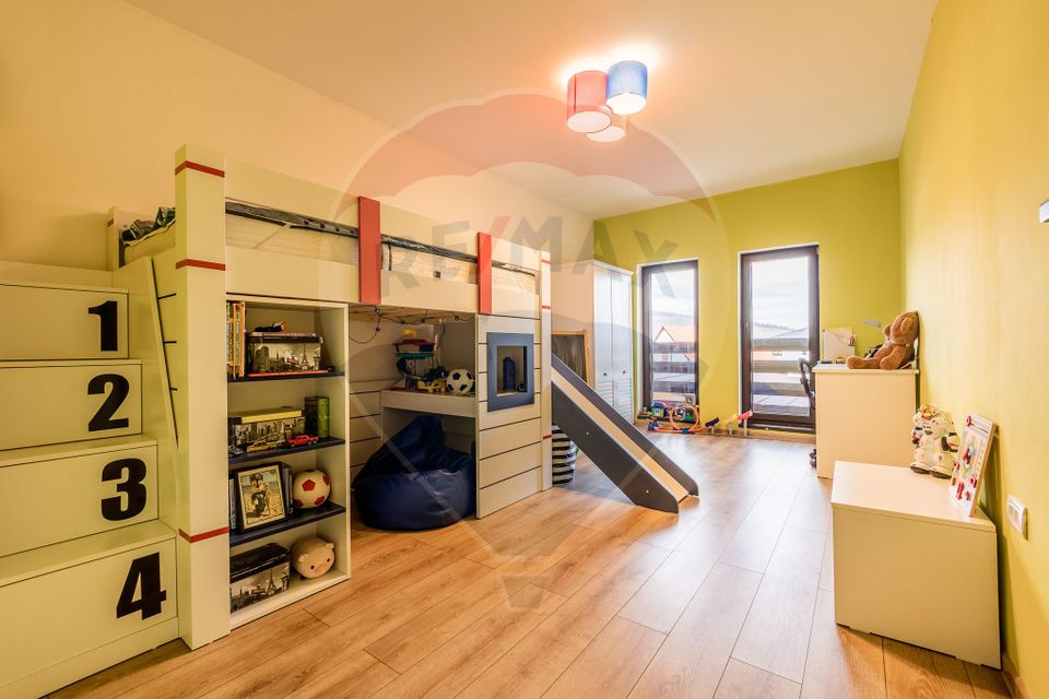 REZERVAT Casă individuala Harman