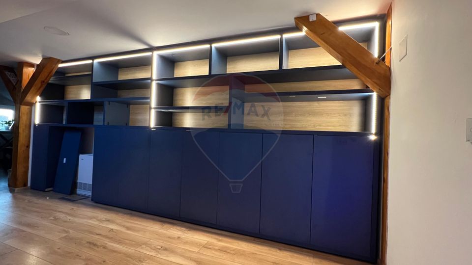 Apartament de vanzare si Parcare în curte privată - Șelimbăr