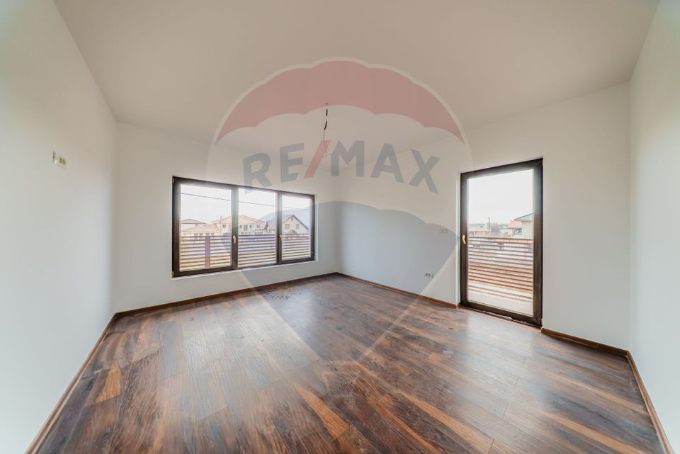 Marmură, Design și Eficiență: Vila Supremă. Comision 0%.