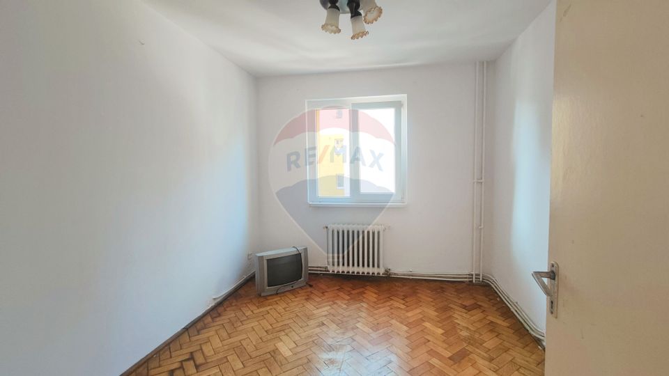 Apartament de vânzare 3 camere, etaj 1 , Manastur!