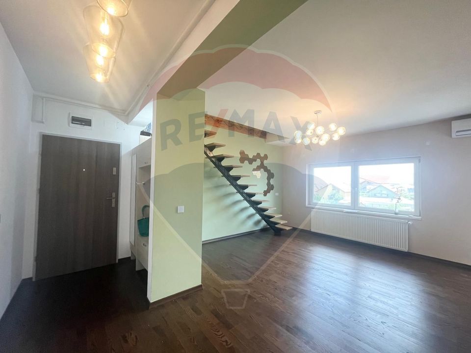 Apartament de vanzare si Parcare în curte privată - Șelimbăr