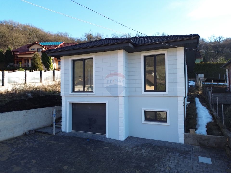 Casa noua cu 4 camere- Medias