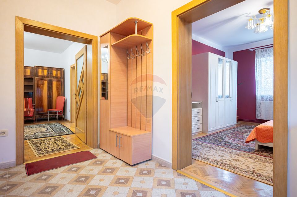 3 room Apartment for rent, Florilor area