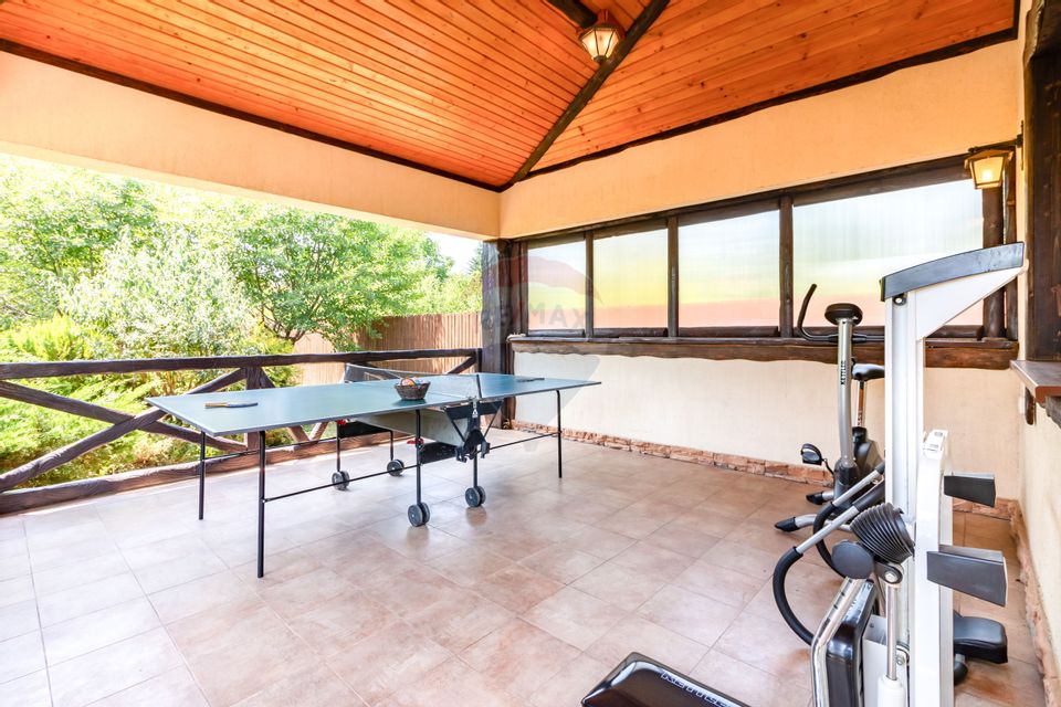 Vanzare Casa de vacanta Brebu, Prahova, Campina cu gradina si livada