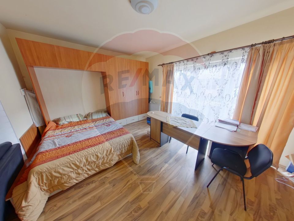 10 room House / Villa for sale, Central area