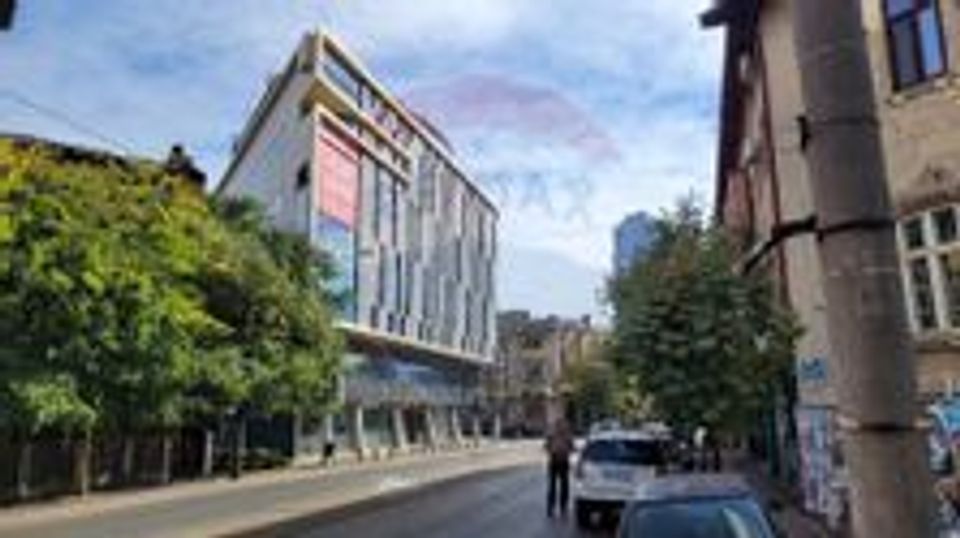 Inchiriere spatiu de birou 644 mp - Universitate - comparti Flexibila