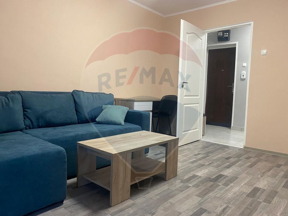 Apartament de închiriat în zona Stadionului Rocar