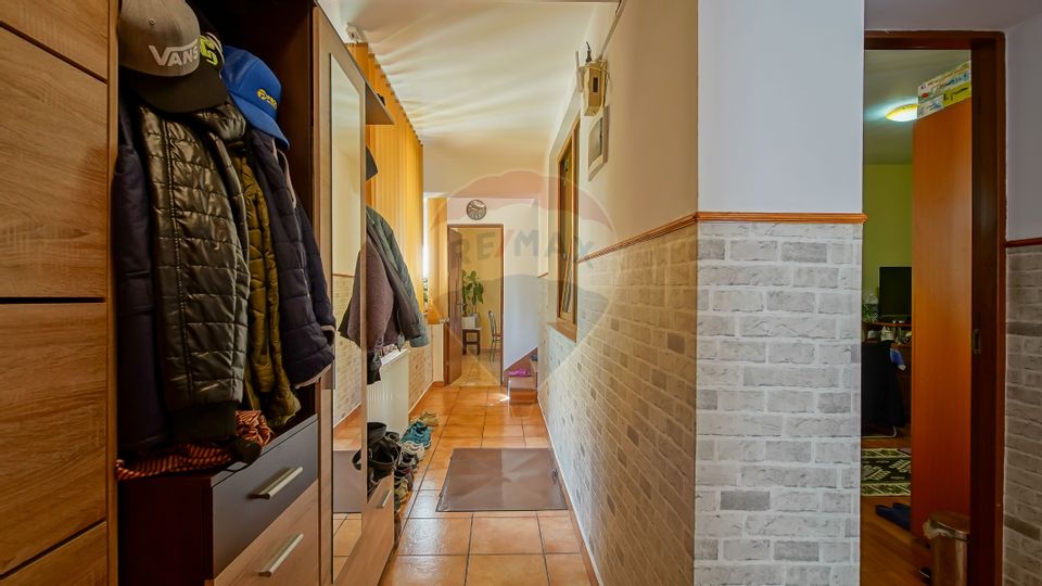 REZERVAT Casă tipică pentru un stil de viață liniștit  Craiter, Brașov