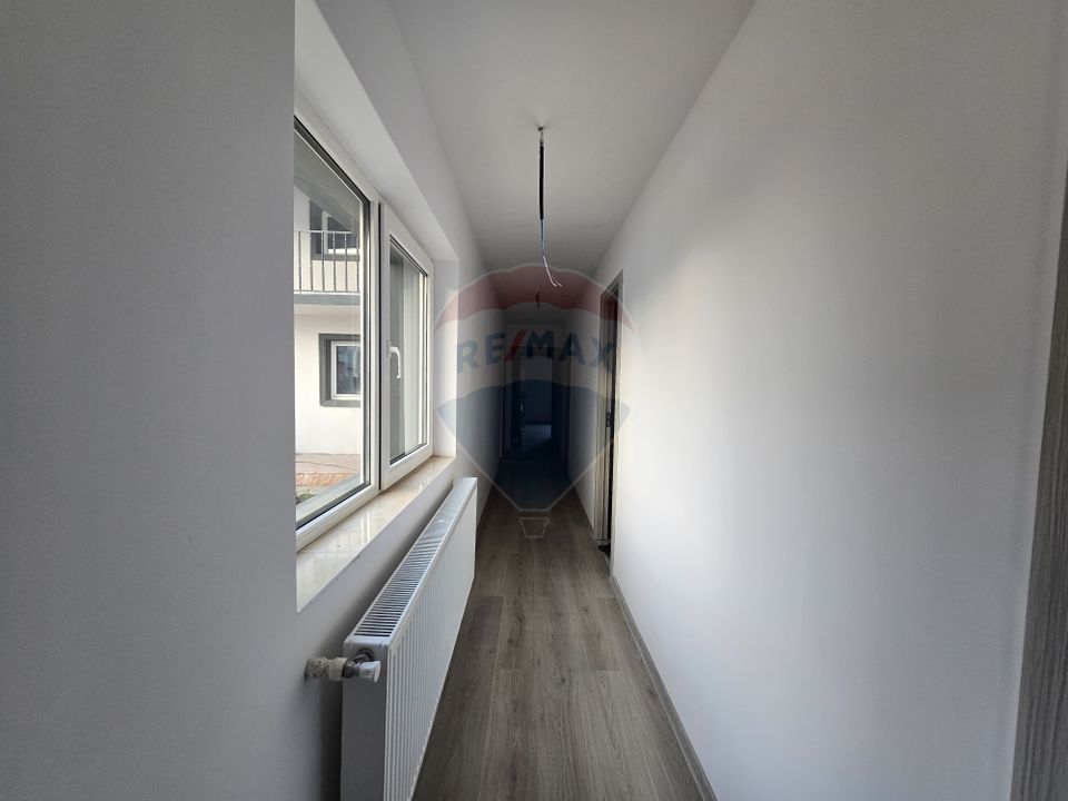 Apartament cu 4 camere de vânzare COMISION 0%