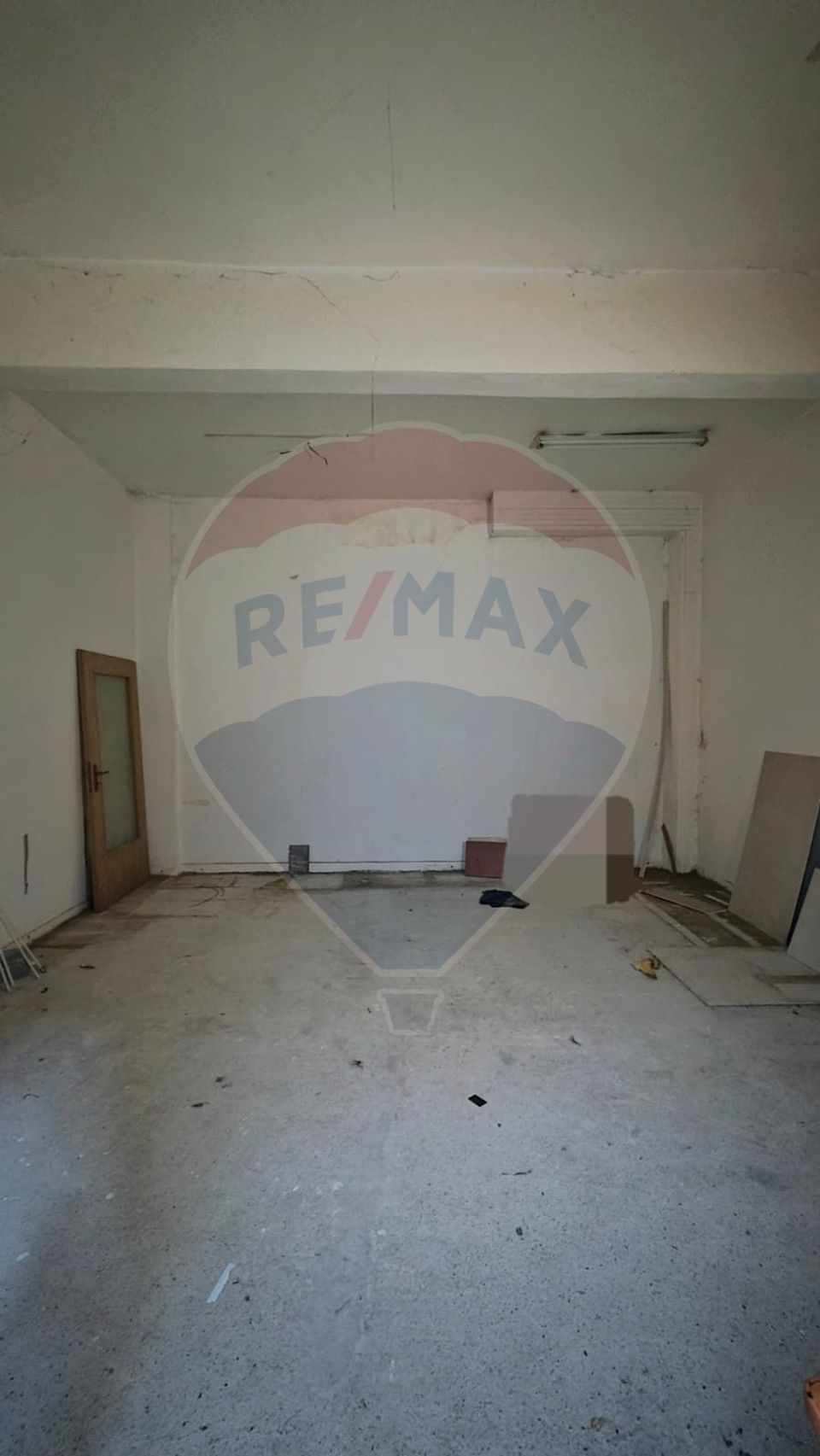 40sq.m Commercial Space for rent, Vitrometan area