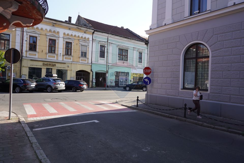 Spațiu comercial de 8mp de închiriat în zona Ultracentral