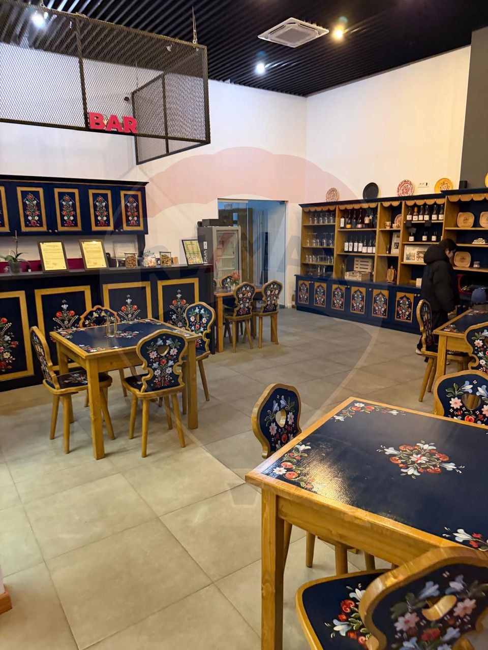 Spațiu comercial de 300mp de închiriat în zona Pipera