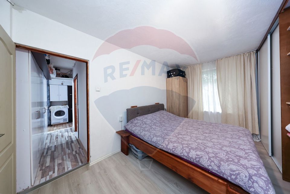 Apartament 3 camere parter cu balcon