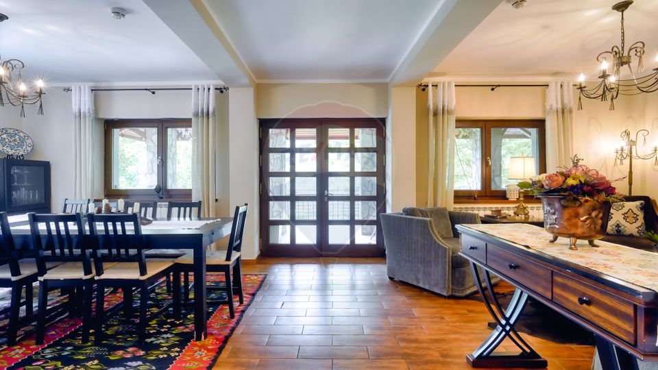 BOOKED - Villa in Busteni with Superb View of the Bucegi Mountains!