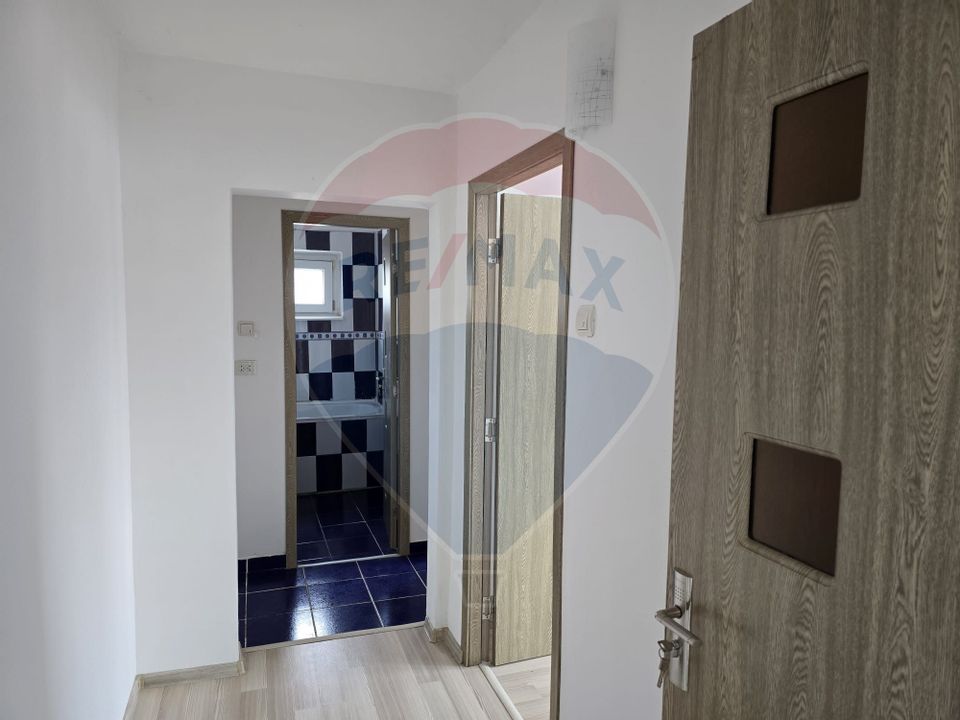 3 room Apartment for sale, Zimbru area