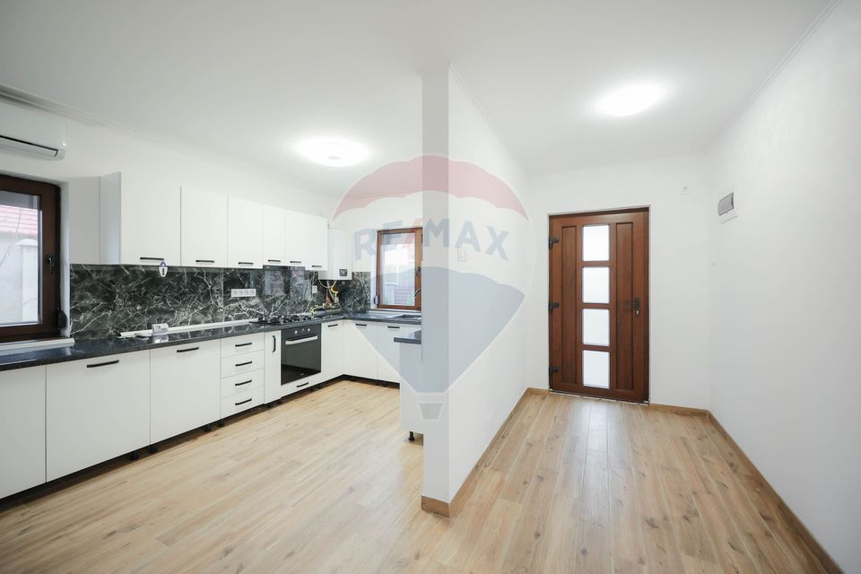 Casă Nouă în Biharia 3 Camere, Gaz, Garaj, Teren 500 mp, Gata De Mutat