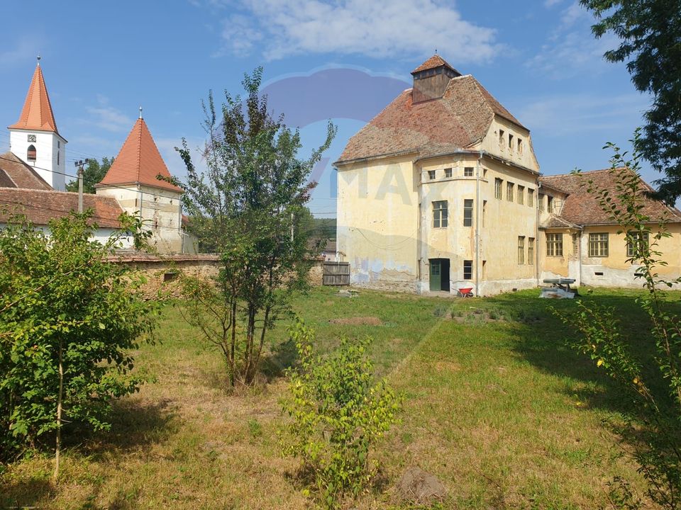 Fostă școală săsească semnată de Fritz Balthes – Bruiu, Sibiu