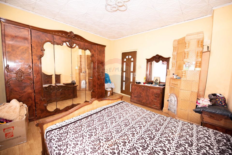 Casa individuala cu 6 camere de vanzare, Singureni, Cringuri, Giurgiu