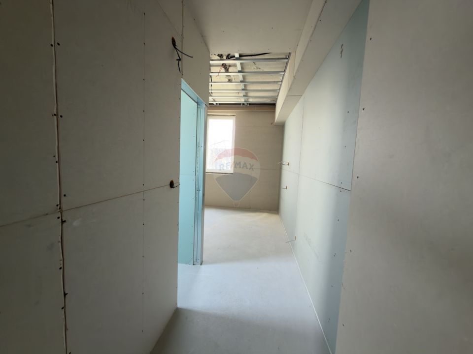 Hotel / Pensiune cu 48 camere de vânzare Calea Borsului/CT Park/ CET