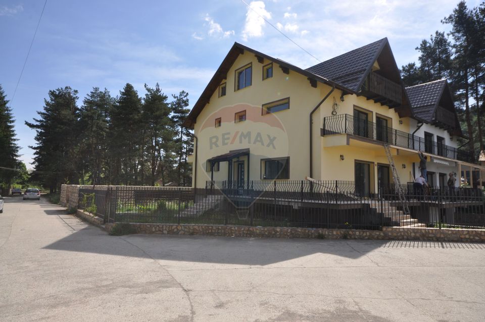 SOLD!!! House / Villa with 4 rooms for sale in Bunloc area, Brasov