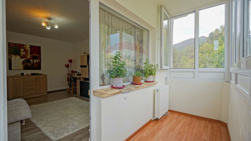 Apartament două camere decomandat la intrare în Răcădău!