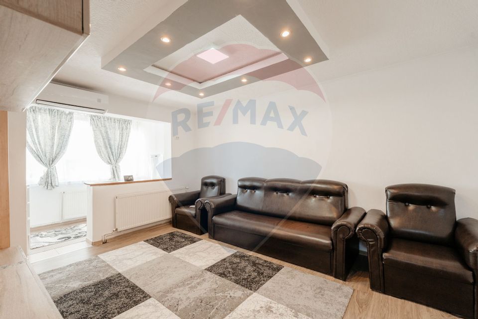 Apartament spatios- decomandat- 2 camere, renovat, Rasnov!