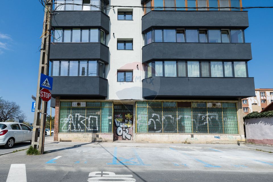 Spațiu comercial 116 mp parter Craiter – vitrină, open space