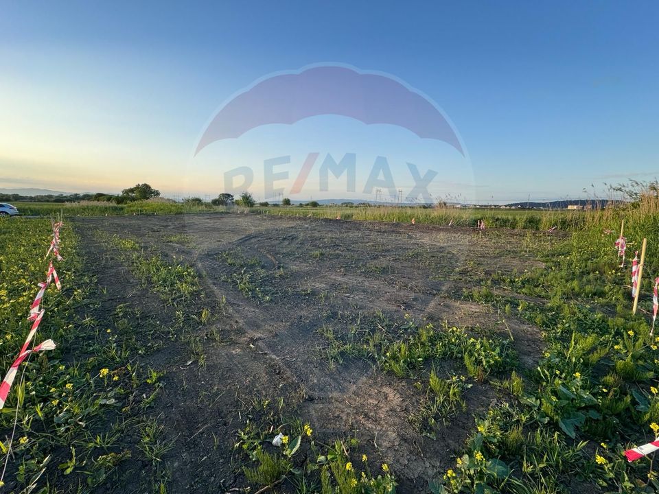 Teren intrare Sanpetru 668mp, str Tudor Arghezi-zona cartier Subcetate