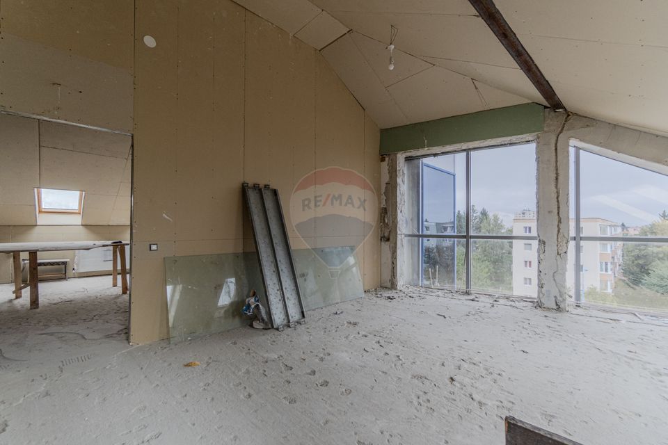 Cladire de 902 mp utili de vânzare, zona Grivitei - DN 13, COMISION 0