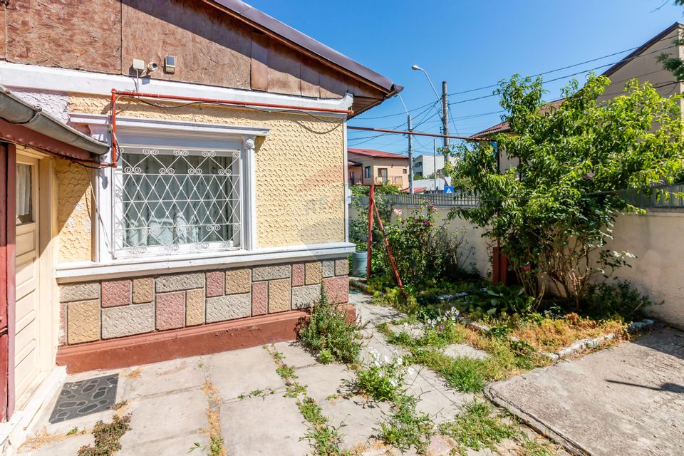 4 room House / Villa for sale, Andronache area