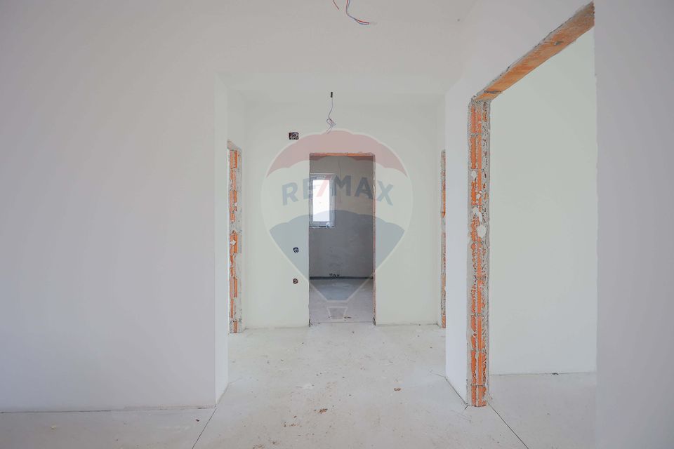 4 room House / Villa for sale