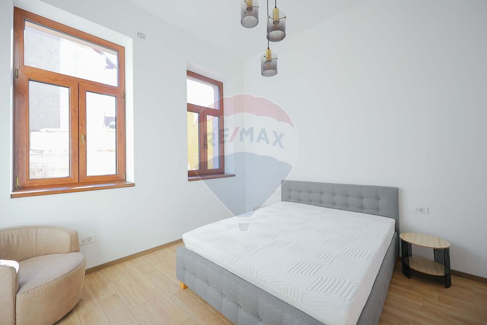 De vânzare 2 apartamente complet renovate Ultracentral