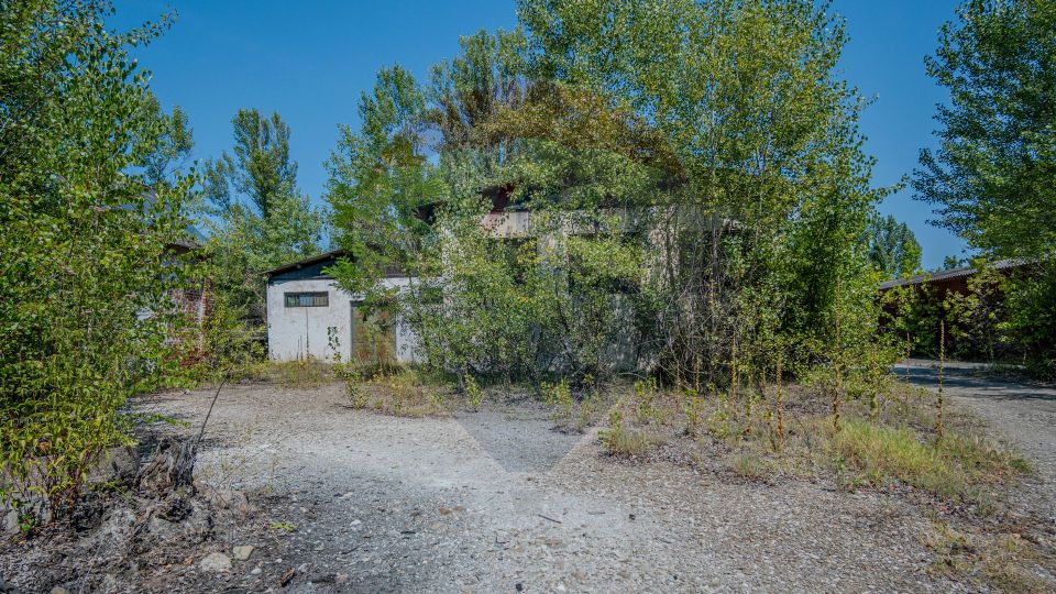 12,000sq.m Industrial Space for sale, Periferie area