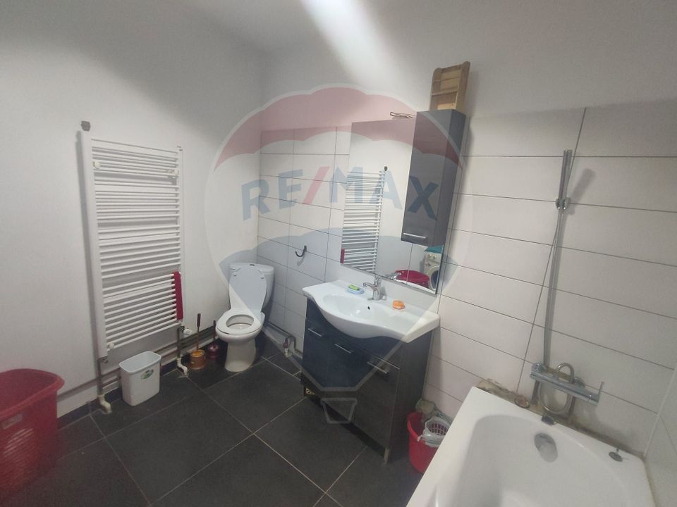 5 room Apartment for sale